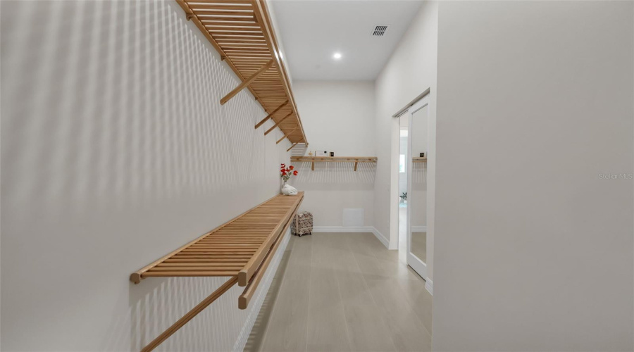 KISSIMMEE, Florida 34747, 5 Bedrooms Bedrooms, ,4 BathroomsBathrooms,Residential,For Sale,GOODMAN,0,MFRO6396029
