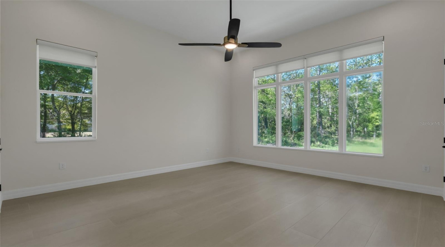 KISSIMMEE, Florida 34747, 5 Bedrooms Bedrooms, ,4 BathroomsBathrooms,Residential,For Sale,GOODMAN,0,MFRO6396029