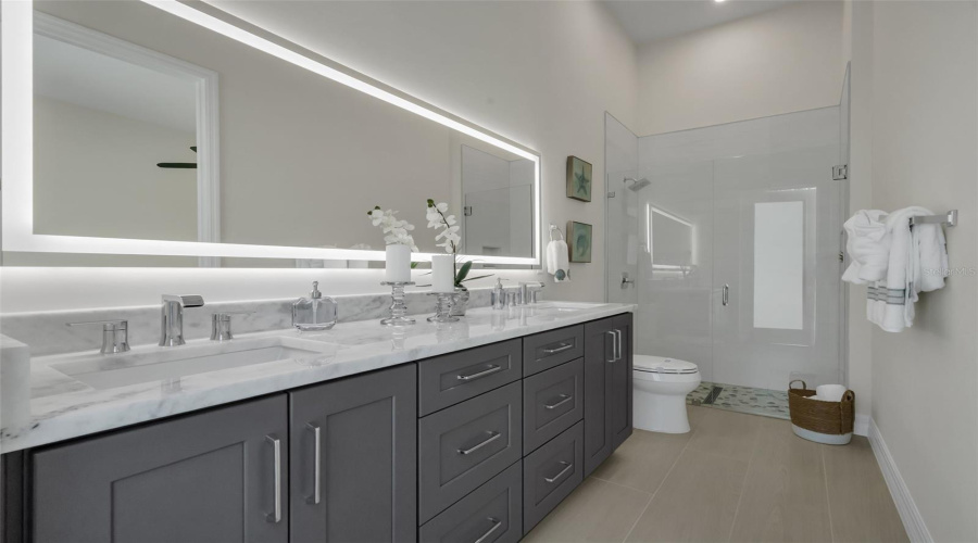 KISSIMMEE, Florida 34747, 5 Bedrooms Bedrooms, ,4 BathroomsBathrooms,Residential,For Sale,GOODMAN,0,MFRO6396029
