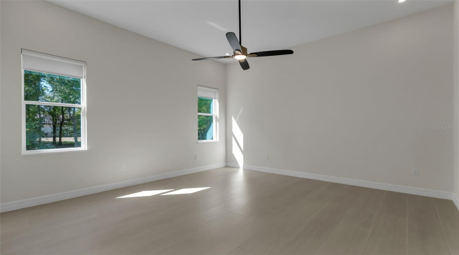 KISSIMMEE, Florida 34747, 5 Bedrooms Bedrooms, ,4 BathroomsBathrooms,Residential,For Sale,GOODMAN,0,MFRO6396029
