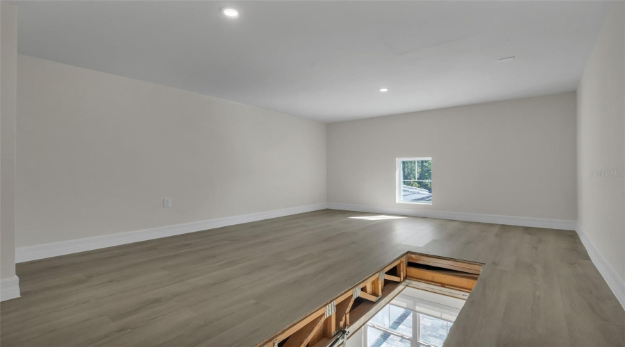 KISSIMMEE, Florida 34747, 5 Bedrooms Bedrooms, ,4 BathroomsBathrooms,Residential,For Sale,GOODMAN,0,MFRO6396029