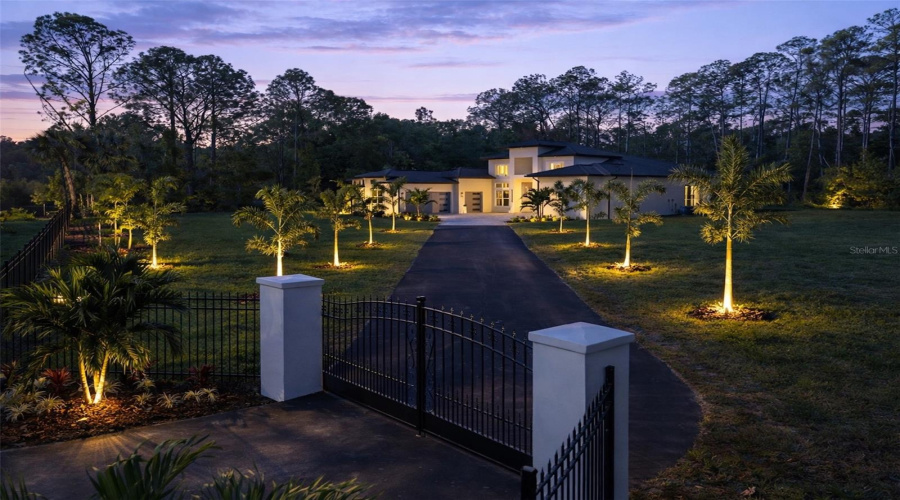 KISSIMMEE, Florida 34747, 5 Bedrooms Bedrooms, ,4 BathroomsBathrooms,Residential,For Sale,GOODMAN,0,MFRO6396029