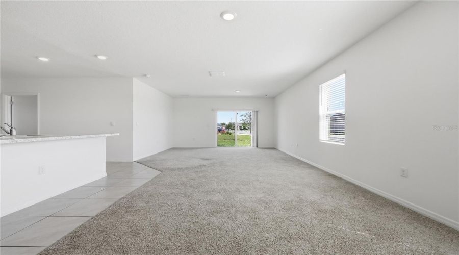DAVENPORT, Florida 33837, 5 Bedrooms Bedrooms, ,3 BathroomsBathrooms,Residential,For Sale,ELKRIDGE,0,MFRO6403010