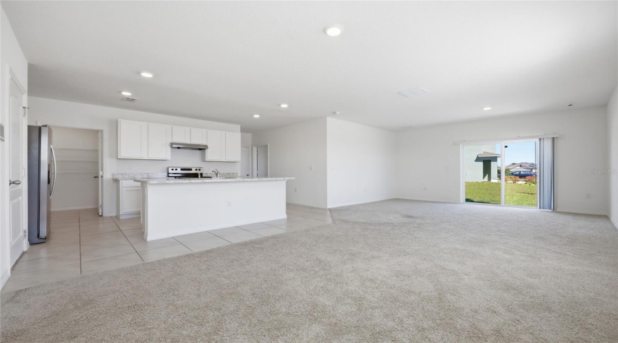 DAVENPORT, Florida 33837, 5 Bedrooms Bedrooms, ,3 BathroomsBathrooms,Residential,For Sale,ELKRIDGE,0,MFRO6403010