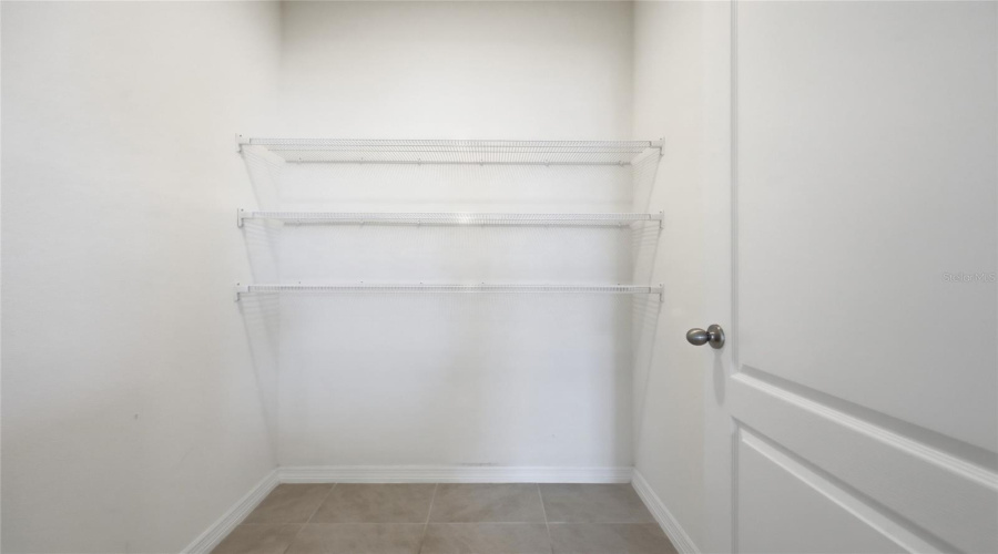 DAVENPORT, Florida 33837, 5 Bedrooms Bedrooms, ,3 BathroomsBathrooms,Residential,For Sale,ELKRIDGE,0,MFRO6403010