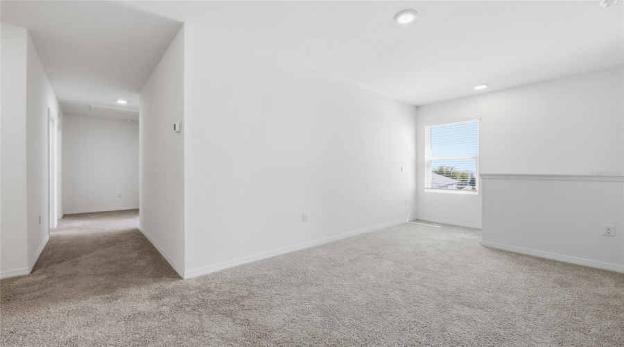 DAVENPORT, Florida 33837, 5 Bedrooms Bedrooms, ,3 BathroomsBathrooms,Residential,For Sale,ELKRIDGE,0,MFRO6403010