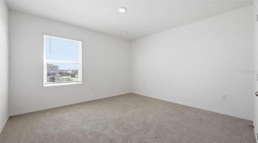 DAVENPORT, Florida 33837, 5 Bedrooms Bedrooms, ,3 BathroomsBathrooms,Residential,For Sale,ELKRIDGE,0,MFRO6403010