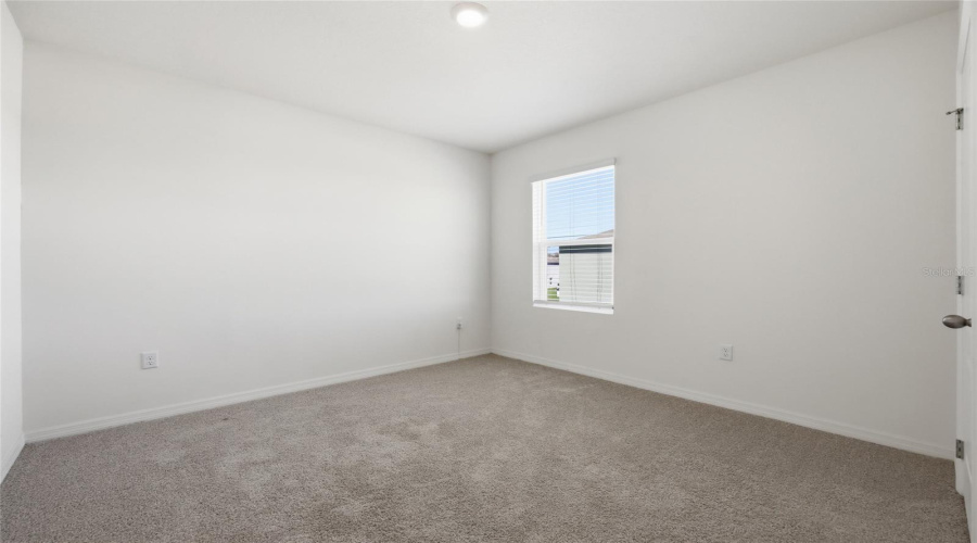 DAVENPORT, Florida 33837, 5 Bedrooms Bedrooms, ,3 BathroomsBathrooms,Residential,For Sale,ELKRIDGE,0,MFRO6403010