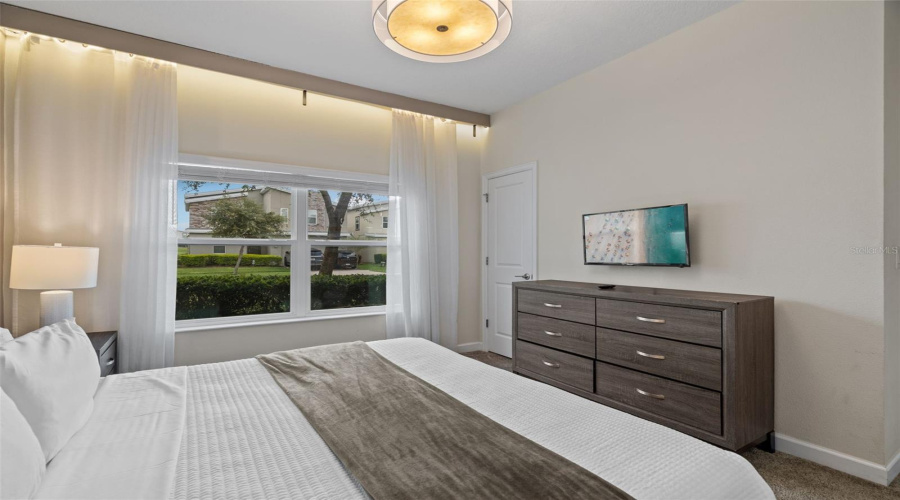 DAVENPORT, Florida 33896, 4 Bedrooms Bedrooms, ,3 BathroomsBathrooms,Residential,For Sale,PEBBLE BEACH,0,MFRO6403505