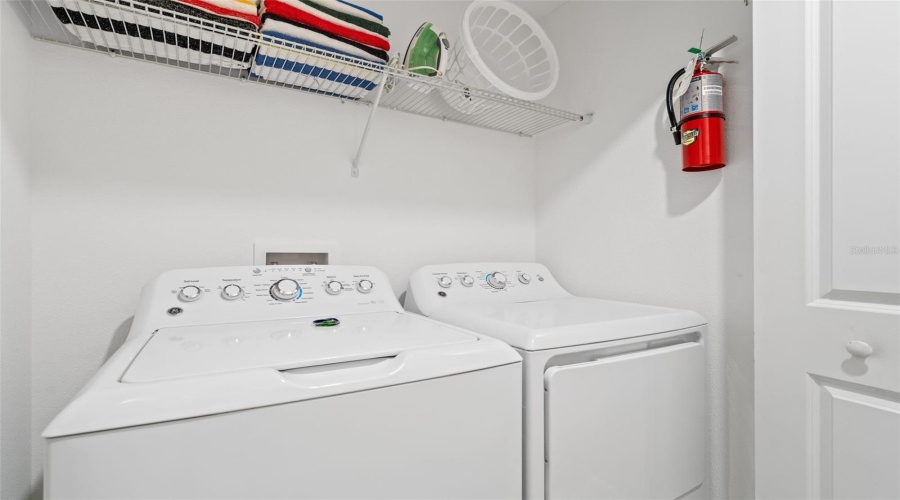 DAVENPORT, Florida 33896, 4 Bedrooms Bedrooms, ,3 BathroomsBathrooms,Residential,For Sale,PEBBLE BEACH,0,MFRO6403505