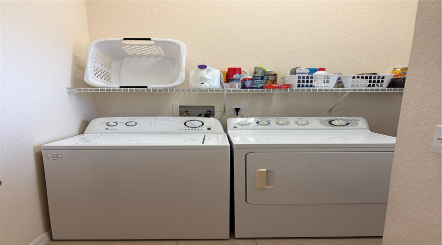 KISSIMMEE, Florida 34747, 3 Bedrooms Bedrooms, ,2 BathroomsBathrooms,Residential,For Sale,PIRATES RETREAT,0,MFRO6403438