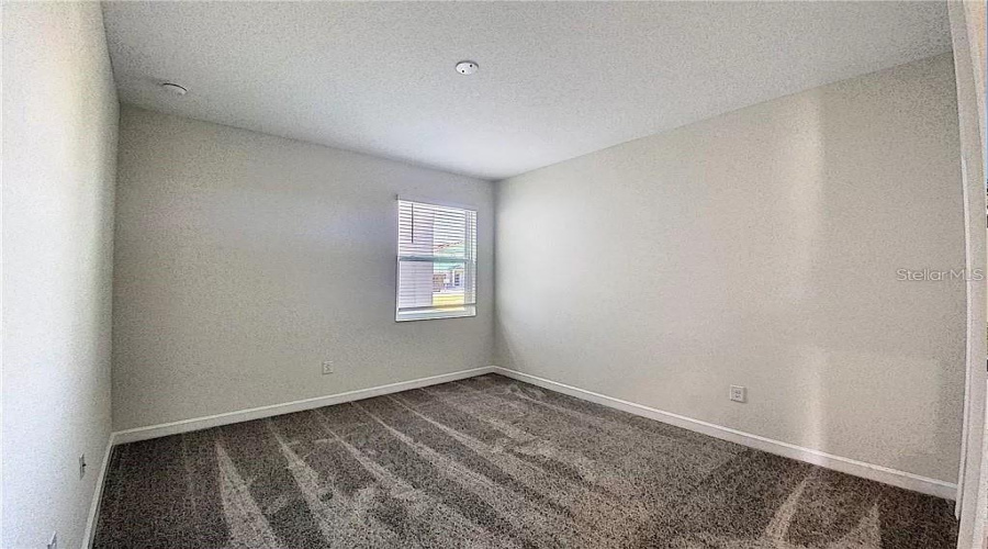 DAVENPORT, Florida 33837, 4 Bedrooms Bedrooms, ,2 BathroomsBathrooms,Residential,For Sale,OAK CREST,0,MFRO6402357