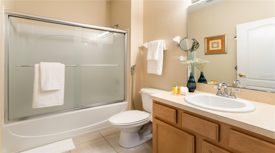KISSIMMEE, Florida 34746, 4 Bedrooms Bedrooms, ,3 BathroomsBathrooms,Residential,For Sale,CARAVELLE,0,MFRTB8503250