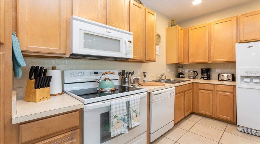 KISSIMMEE, Florida 34746, 4 Bedrooms Bedrooms, ,3 BathroomsBathrooms,Residential,For Sale,CARAVELLE,0,MFRTB8503250