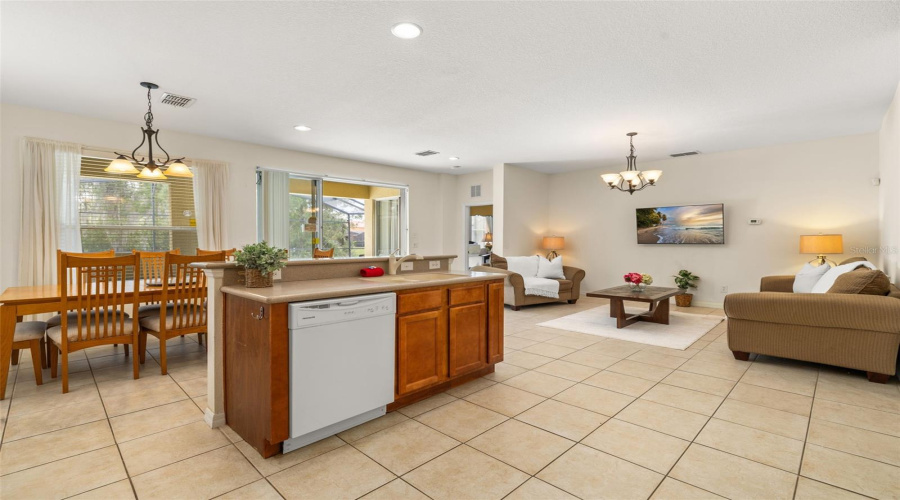 DAVENPORT, Florida 33837, 5 Bedrooms Bedrooms, ,3 BathroomsBathrooms,Residential,For Sale,TIGER LILY,0,MFRS5148868