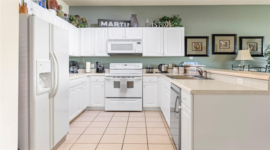 KISSIMMEE, Florida 34747, 4 Bedrooms Bedrooms, ,3 BathroomsBathrooms,Residential,For Sale,SUN LAKE,0,MFRS5149000
