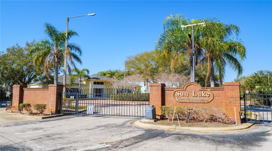 KISSIMMEE, Florida 34747, 4 Bedrooms Bedrooms, ,3 BathroomsBathrooms,Residential,For Sale,SUN LAKE,0,MFRS5149000