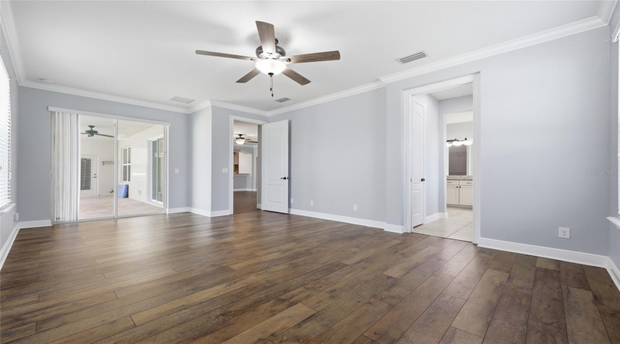 ORLANDO, Florida 32836, 5 Bedrooms Bedrooms, ,4 BathroomsBathrooms,Residential,For Sale,LAVANDE,0,MFRO6404029