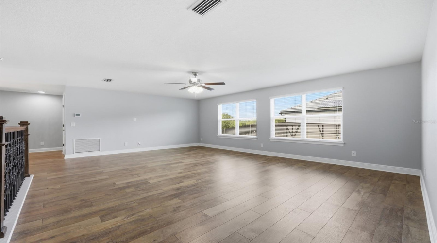 ORLANDO, Florida 32836, 5 Bedrooms Bedrooms, ,4 BathroomsBathrooms,Residential,For Sale,LAVANDE,0,MFRO6404029