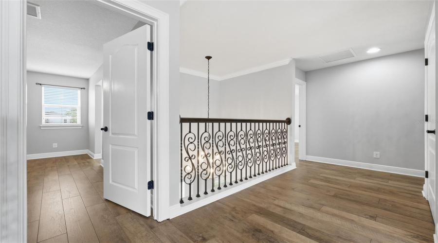ORLANDO, Florida 32836, 5 Bedrooms Bedrooms, ,4 BathroomsBathrooms,Residential,For Sale,LAVANDE,0,MFRO6404029