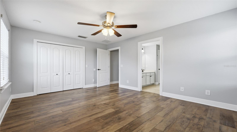 ORLANDO, Florida 32836, 5 Bedrooms Bedrooms, ,4 BathroomsBathrooms,Residential,For Sale,LAVANDE,0,MFRO6404029