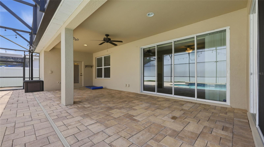ORLANDO, Florida 32836, 5 Bedrooms Bedrooms, ,4 BathroomsBathrooms,Residential,For Sale,LAVANDE,0,MFRO6404029