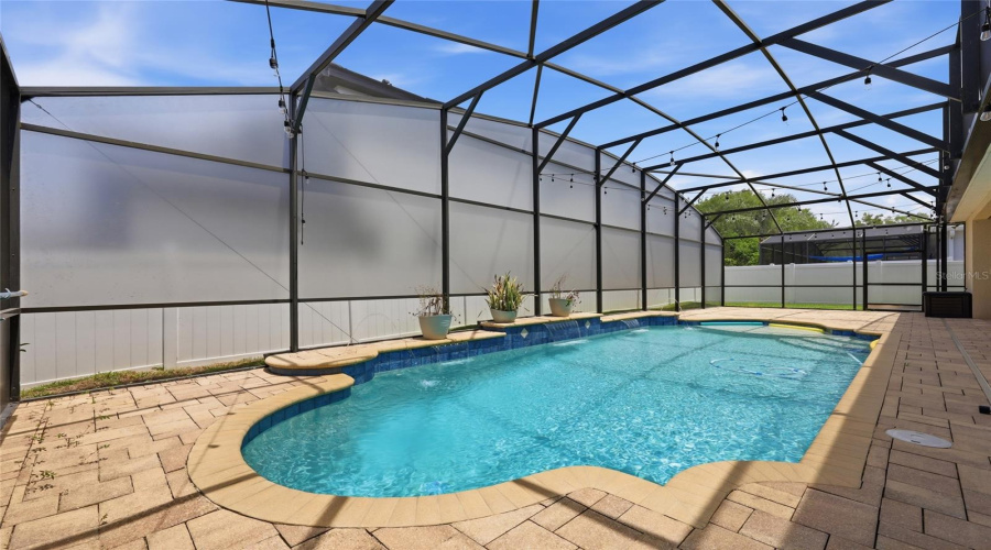ORLANDO, Florida 32836, 5 Bedrooms Bedrooms, ,4 BathroomsBathrooms,Residential,For Sale,LAVANDE,0,MFRO6404029