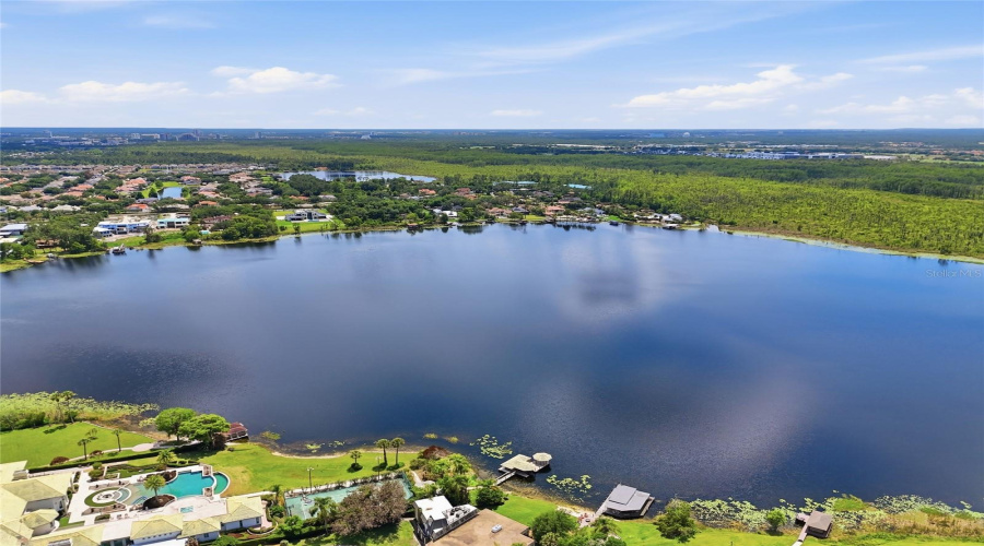 ORLANDO, Florida 32836, 5 Bedrooms Bedrooms, ,4 BathroomsBathrooms,Residential,For Sale,LAVANDE,0,MFRO6404029