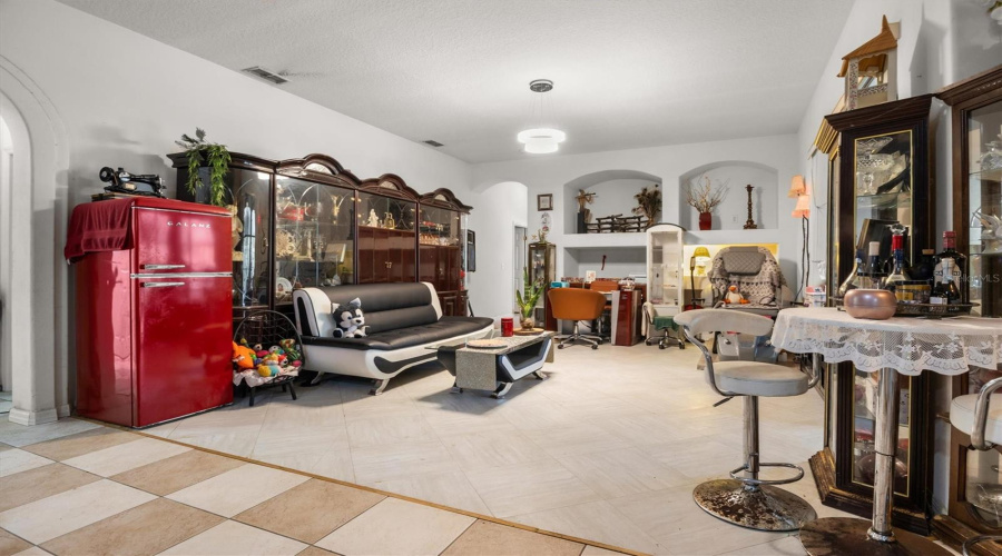 DAVENPORT, Florida 33897, 4 Bedrooms Bedrooms, ,3 BathroomsBathrooms,Residential,For Sale,COVENTRY,0,MFRL4961562