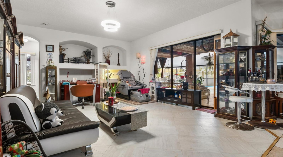 DAVENPORT, Florida 33897, 4 Bedrooms Bedrooms, ,3 BathroomsBathrooms,Residential,For Sale,COVENTRY,0,MFRL4961562