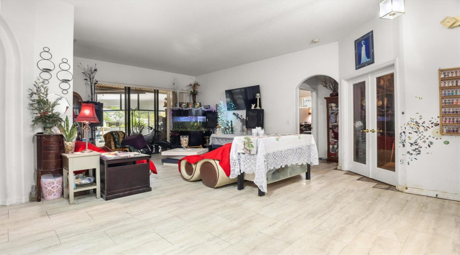 DAVENPORT, Florida 33897, 4 Bedrooms Bedrooms, ,3 BathroomsBathrooms,Residential,For Sale,COVENTRY,0,MFRL4961562