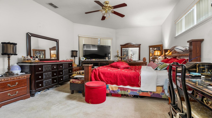 DAVENPORT, Florida 33897, 4 Bedrooms Bedrooms, ,3 BathroomsBathrooms,Residential,For Sale,COVENTRY,0,MFRL4961562