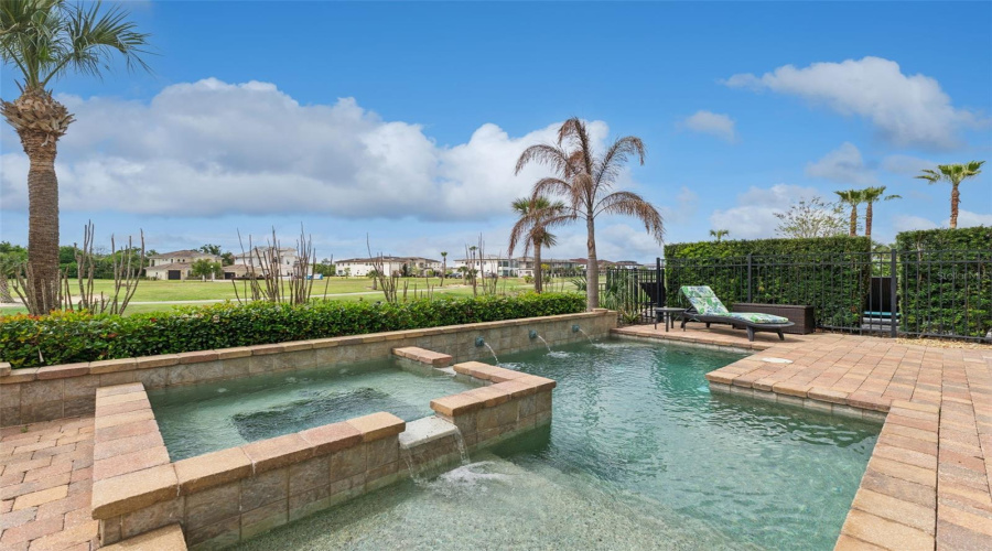 REUNION, Florida 34747, 4 Bedrooms Bedrooms, ,3 BathroomsBathrooms,Residential,For Sale,CASTLE PINES CT,0,MFRO6392252