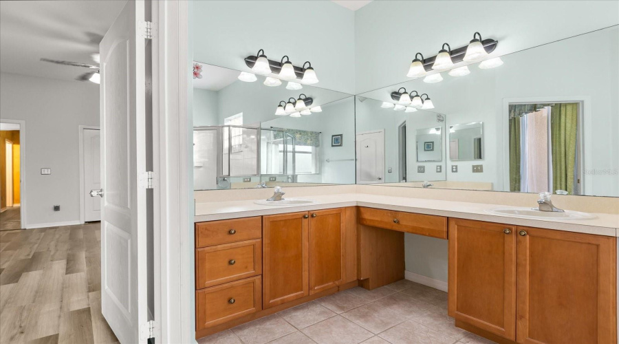 DAVENPORT, Florida 33897, 4 Bedrooms Bedrooms, ,3 BathroomsBathrooms,Residential,For Sale,TUSCAN HILLS,0,MFRO6382310
