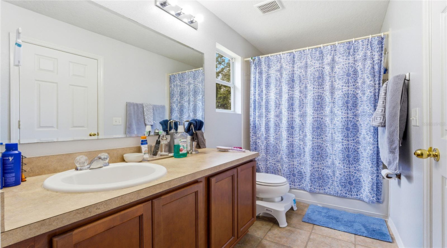 KISSIMMEE, Florida 34746, 3 Bedrooms Bedrooms, ,2 BathroomsBathrooms,Residential,For Sale,SEAVIEW CASTLE,0,MFRO6403051