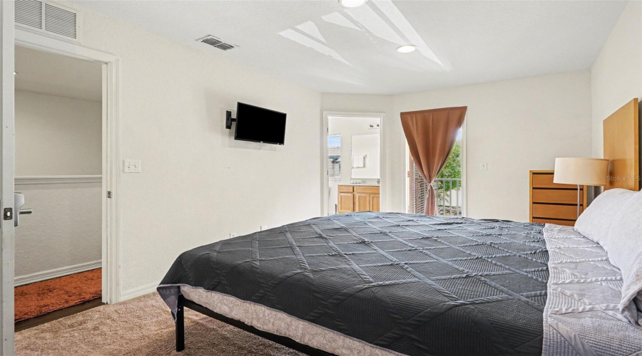 KISSIMMEE, Florida 34746, 3 Bedrooms Bedrooms, ,3 BathroomsBathrooms,Residential,For Sale,CORVETTE,0,MFRO6403574