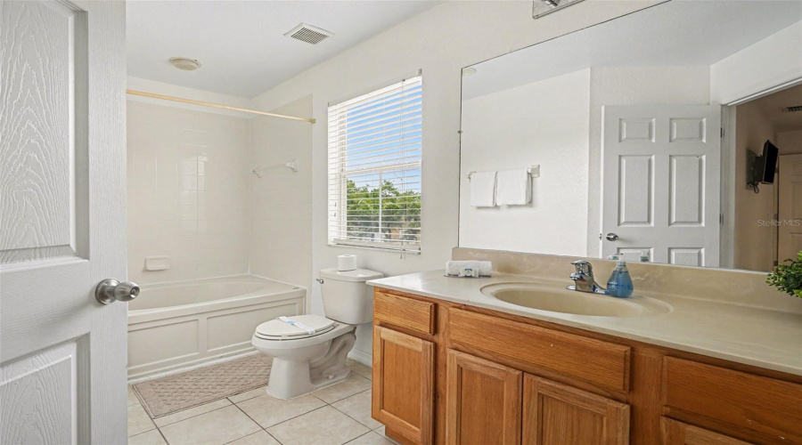 KISSIMMEE, Florida 34746, 3 Bedrooms Bedrooms, ,3 BathroomsBathrooms,Residential,For Sale,CORVETTE,0,MFRO6403574