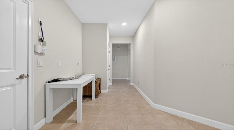 KISSIMMEE, Florida 34746, 4 Bedrooms Bedrooms, ,3 BathroomsBathrooms,Residential,For Sale,WHITE HORSE,0,MFRO6403738
