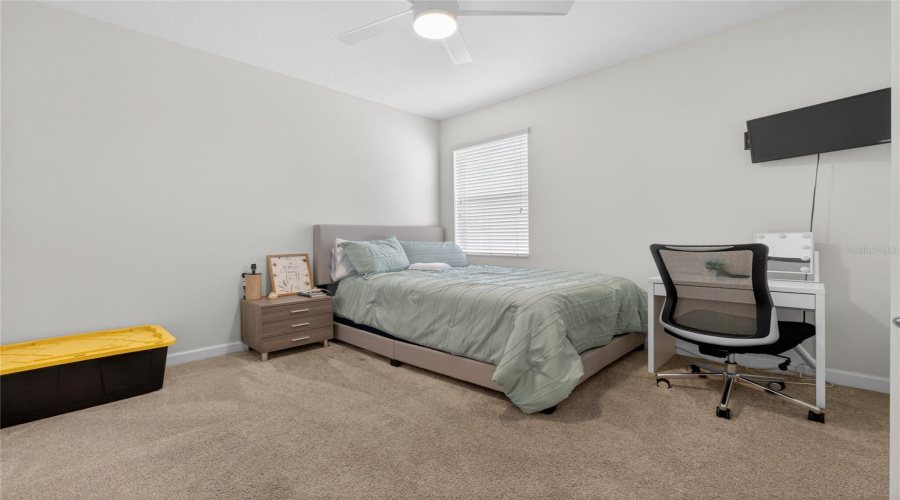 KISSIMMEE, Florida 34746, 4 Bedrooms Bedrooms, ,3 BathroomsBathrooms,Residential,For Sale,WHITE HORSE,0,MFRO6403738