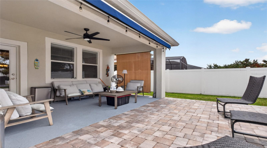 KISSIMMEE, Florida 34746, 4 Bedrooms Bedrooms, ,3 BathroomsBathrooms,Residential,For Sale,WHITE HORSE,0,MFRO6403738