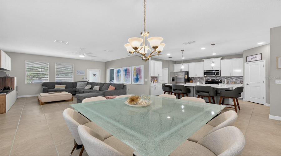 KISSIMMEE, Florida 34746, 4 Bedrooms Bedrooms, ,3 BathroomsBathrooms,Residential,For Sale,WHITE HORSE,0,MFRO6403738