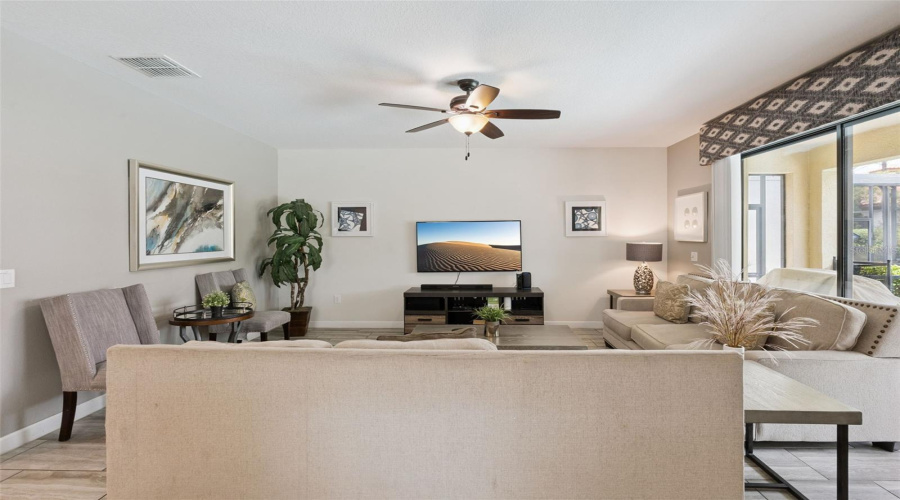 DAVENPORT, Florida 33837, 6 Bedrooms Bedrooms, ,5 BathroomsBathrooms,Residential,For Sale,SOLTERRA,0,MFRP4938612