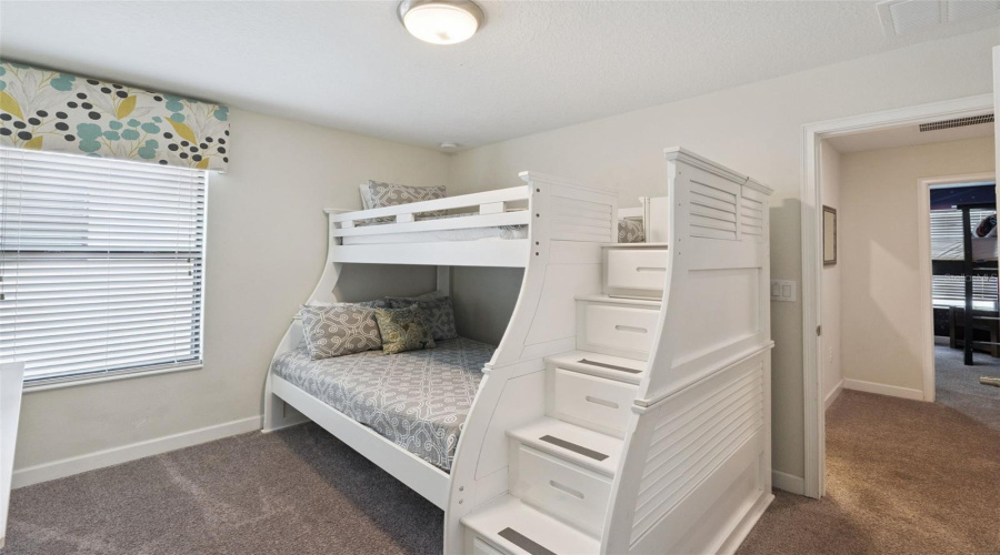 DAVENPORT, Florida 33837, 6 Bedrooms Bedrooms, ,5 BathroomsBathrooms,Residential,For Sale,SOLTERRA,0,MFRP4938612