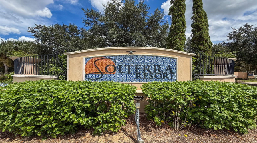 DAVENPORT, Florida 33837, 6 Bedrooms Bedrooms, ,5 BathroomsBathrooms,Residential,For Sale,SOLTERRA,0,MFRP4938612
