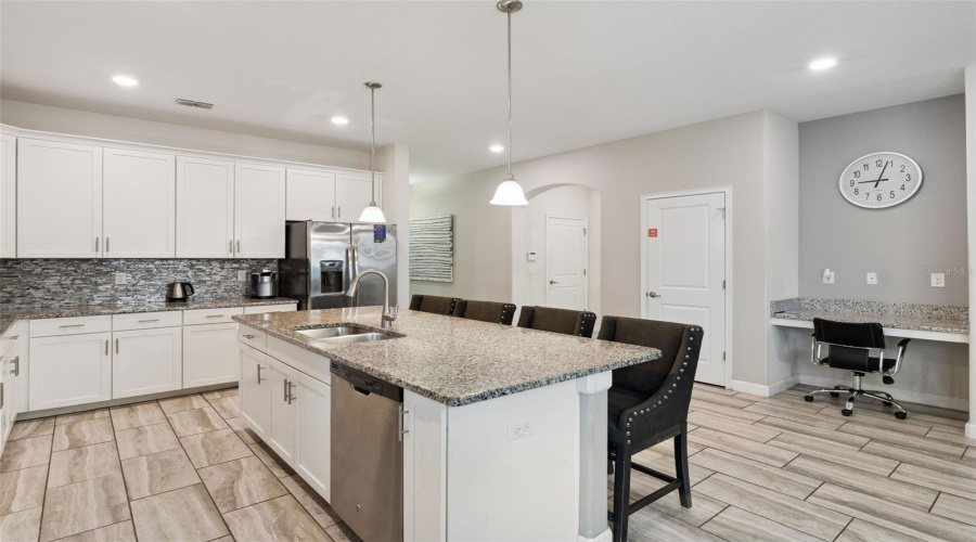 DAVENPORT, Florida 33837, 6 Bedrooms Bedrooms, ,5 BathroomsBathrooms,Residential,For Sale,SOLTERRA,0,MFRP4938612