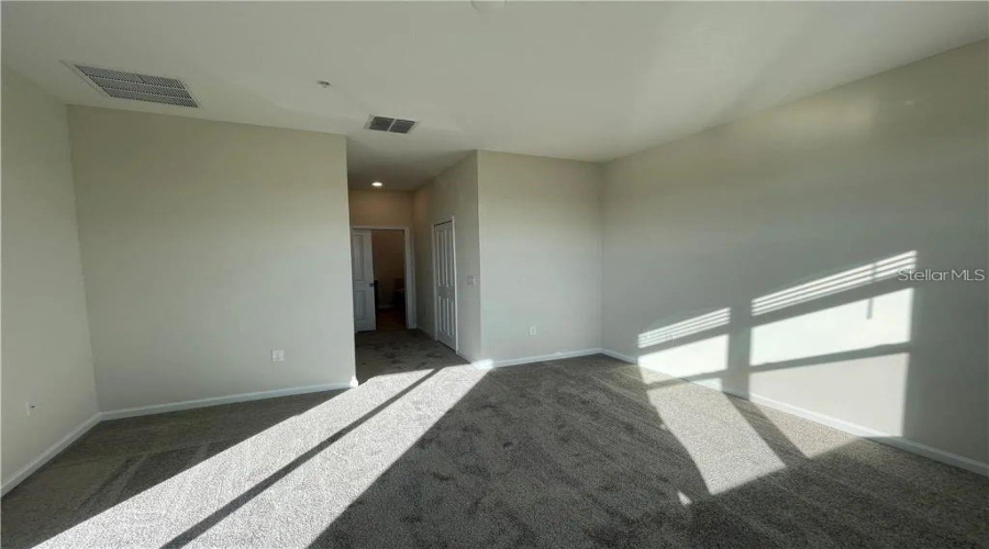 DAVENPORT, Florida 33896, 3 Bedrooms Bedrooms, ,2 BathroomsBathrooms,Residential,For Sale,OCEAN COURSE,0,MFRO6404097