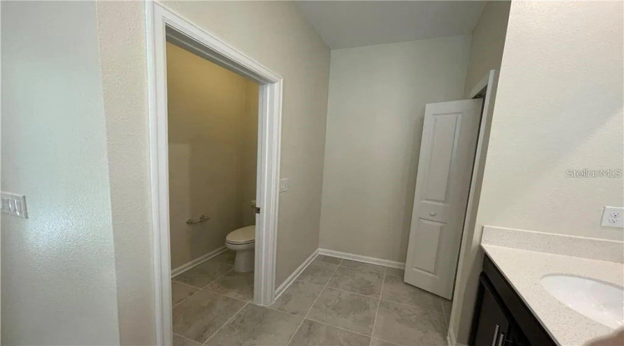 DAVENPORT, Florida 33896, 3 Bedrooms Bedrooms, ,2 BathroomsBathrooms,Residential,For Sale,OCEAN COURSE,0,MFRO6404097