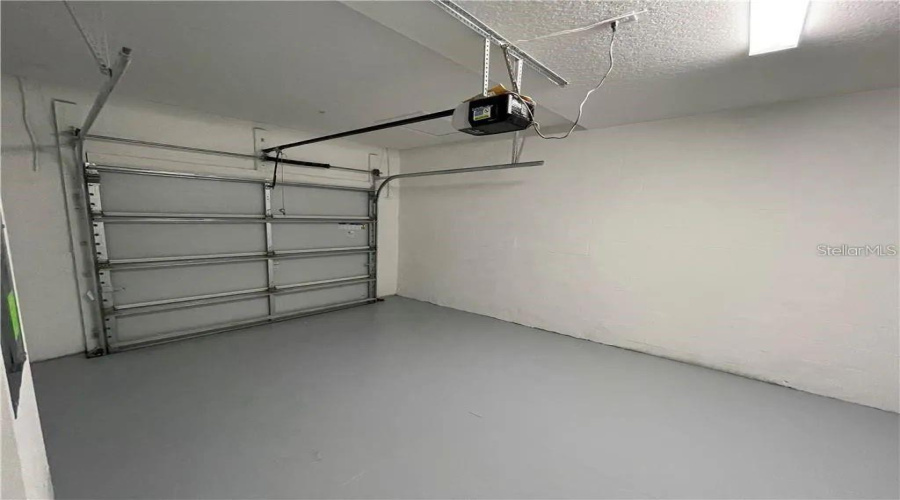 DAVENPORT, Florida 33896, 3 Bedrooms Bedrooms, ,2 BathroomsBathrooms,Residential,For Sale,OCEAN COURSE,0,MFRO6404097
