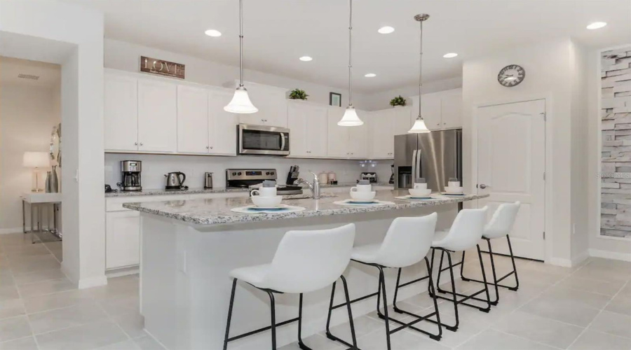 KISSIMMEE, Florida 34747, 5 Bedrooms Bedrooms, ,4 BathroomsBathrooms,Residential,For Sale,TANGIER,0,MFRA4692263