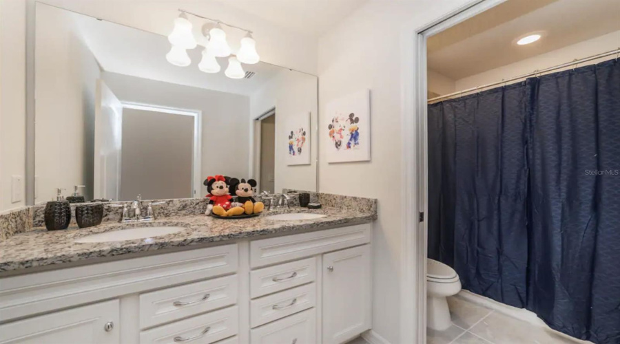 KISSIMMEE, Florida 34747, 5 Bedrooms Bedrooms, ,4 BathroomsBathrooms,Residential,For Sale,TANGIER,0,MFRA4692263
